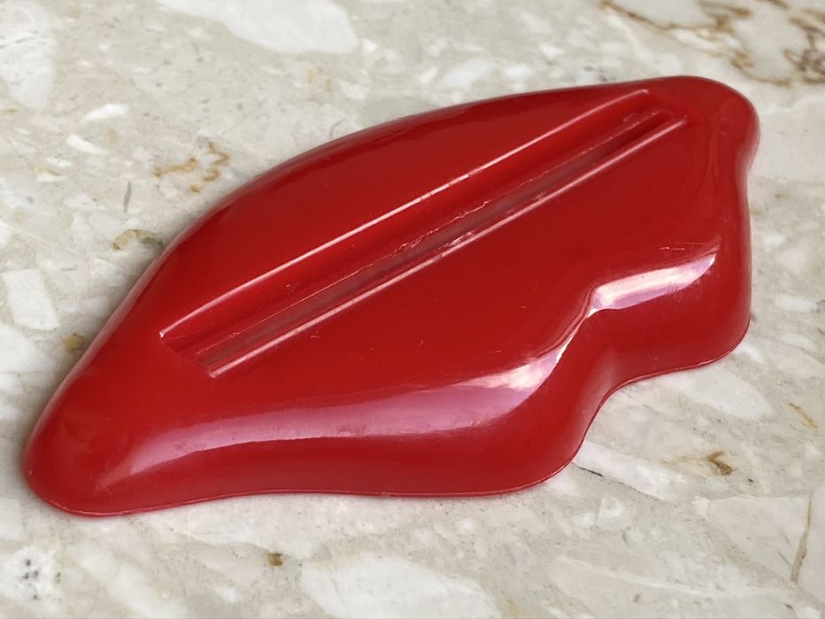 Wyciskacz Usta do pasty do zębów / do tubek z kremem