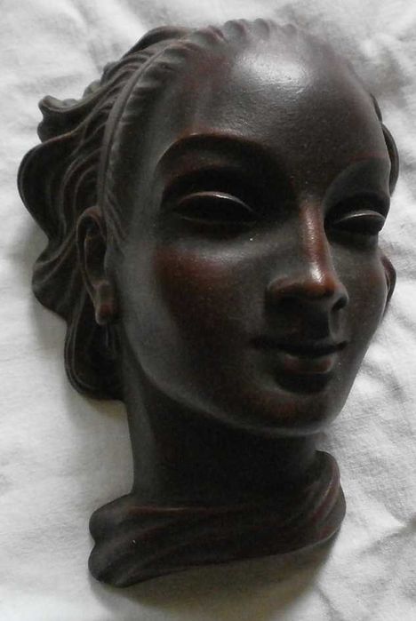 Twarz Kobieca - Figura Piękna, Ręczne Wykonanie.