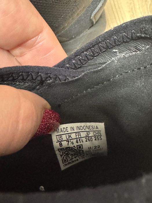 Сороконіжки Adidas 38р