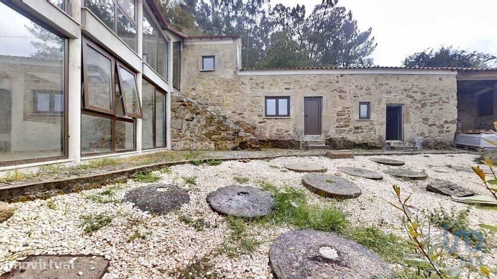 Casa / Villa T3 em Sandim, Olival, Lever e Crestuma de 532,00 m2