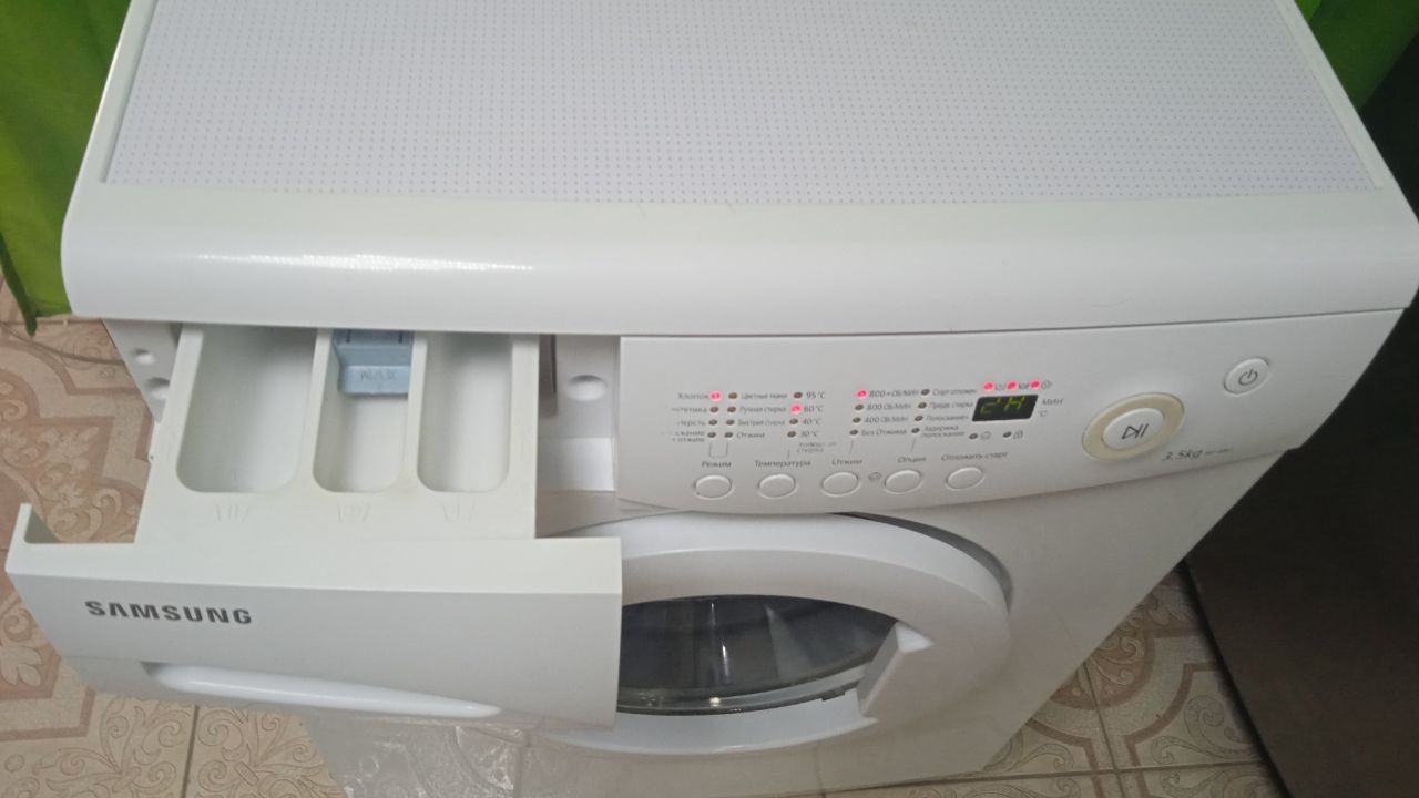 Пральна машина б/у Samsung 3.5 kg 800 об/хвил дисплеем час mod.WF-S861
