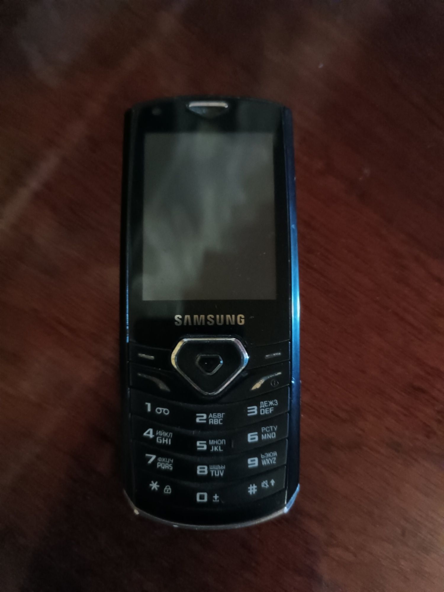 Продам телефон  Samsung GT-S5350