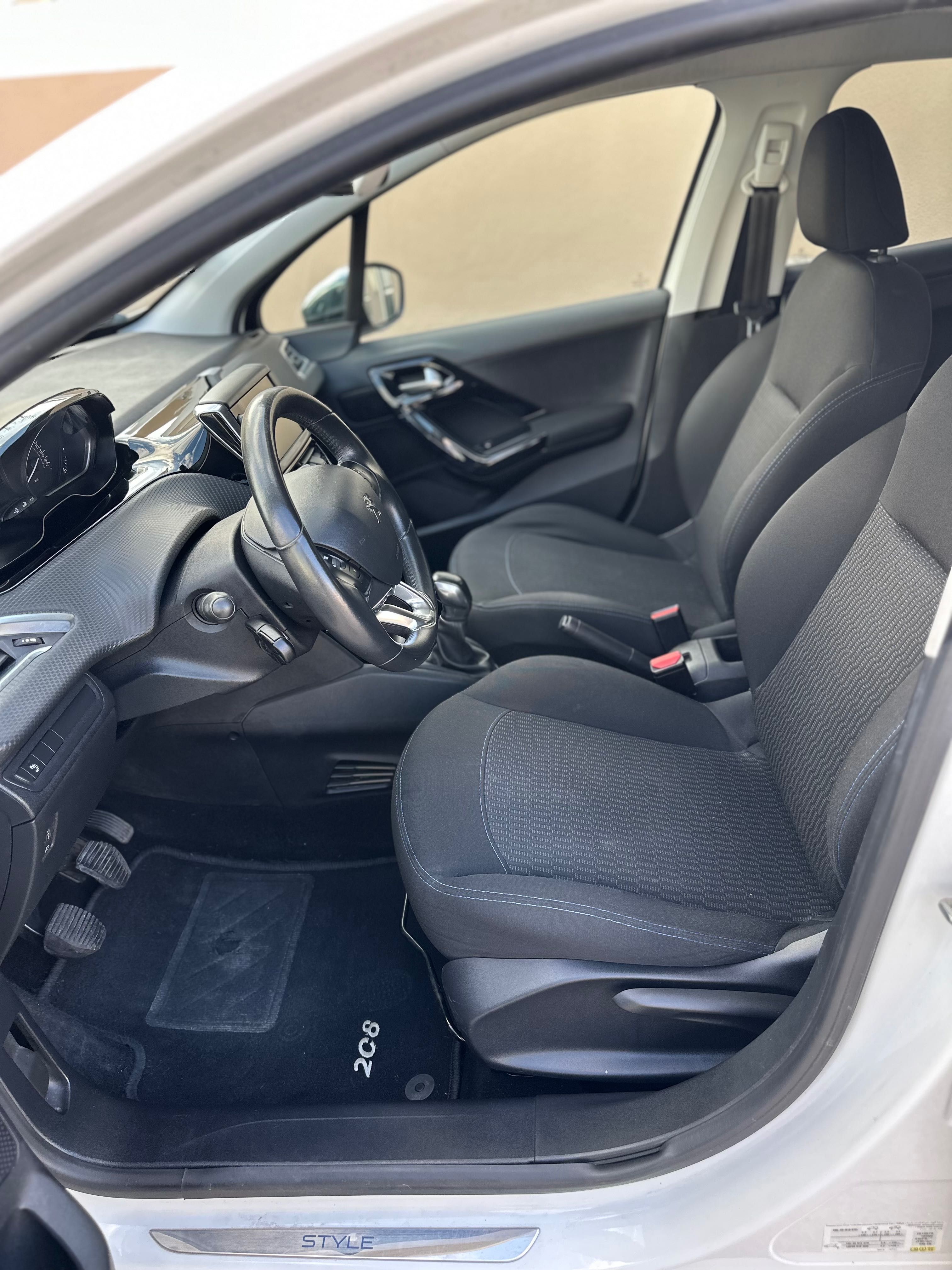 Peugeot 208 1.6 BlueHDi Style 2018