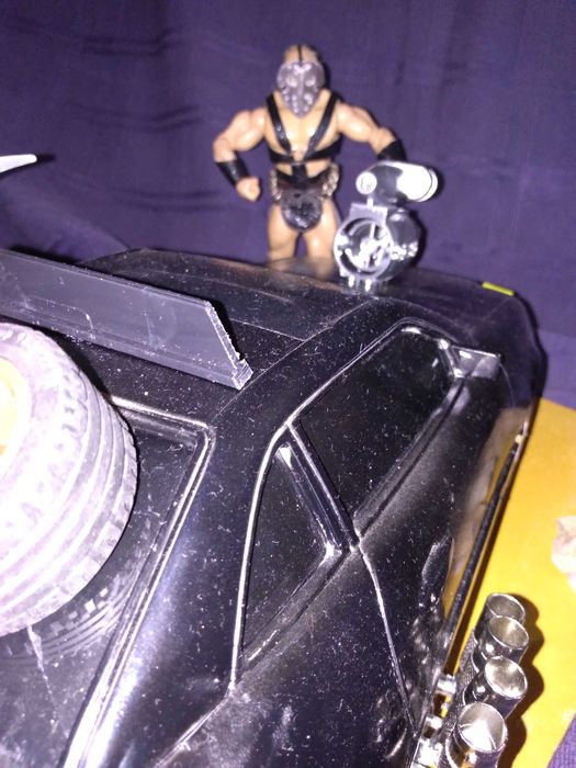 Diorama do Mad Max: O guerreiro da estrada