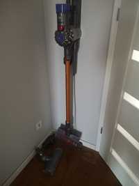 Dyson V8 absolute