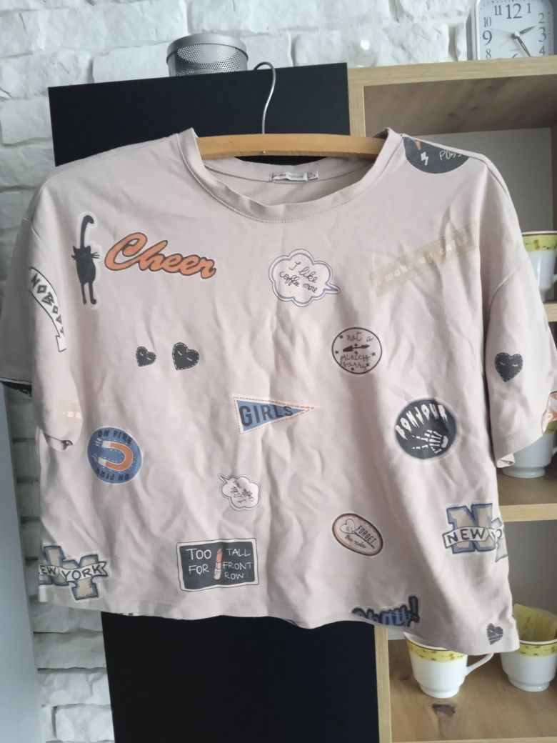 Bluzka damska z krótkim rękawem Bershka