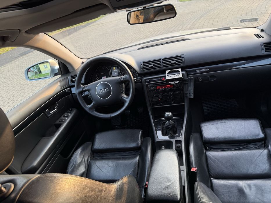 Audi A4 b6 Kombi Quattro S-line 4x4 2.5 tdi 200+ Manual