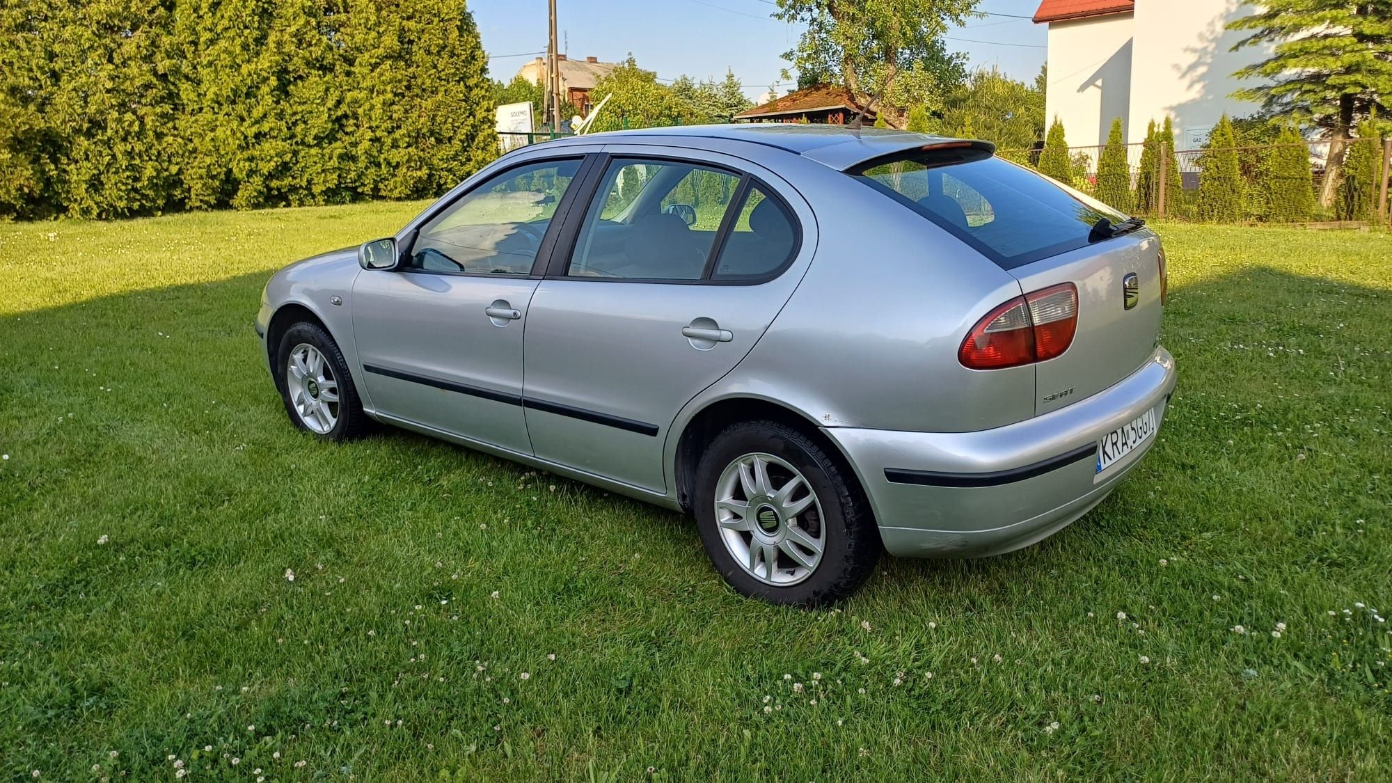 Seat Leon 1.9tdi 90km na pompie z klimą,16lat w jednych rękach
