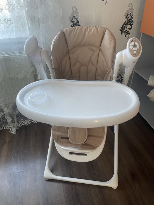 Стільчик-качеля Carrello Triumph