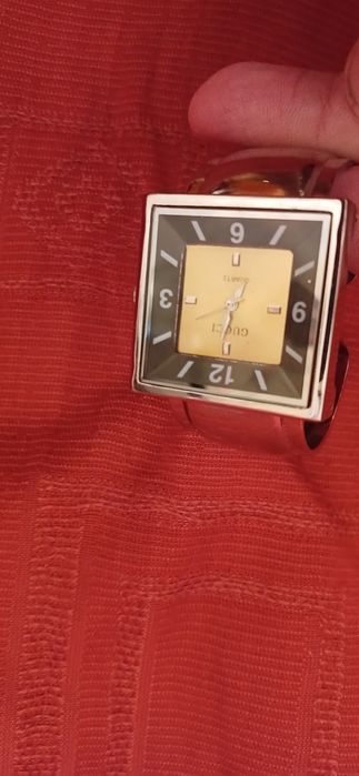 Годинники жіночі GUCCI, гарний стан!