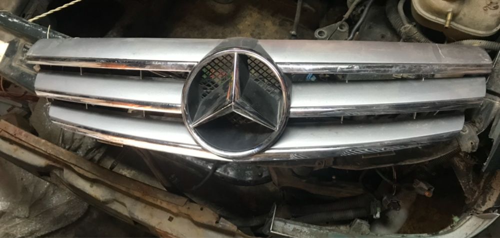 Mercedes clk W 209 mercedes решітки бампера amg