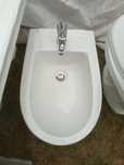 Bidet koło biały