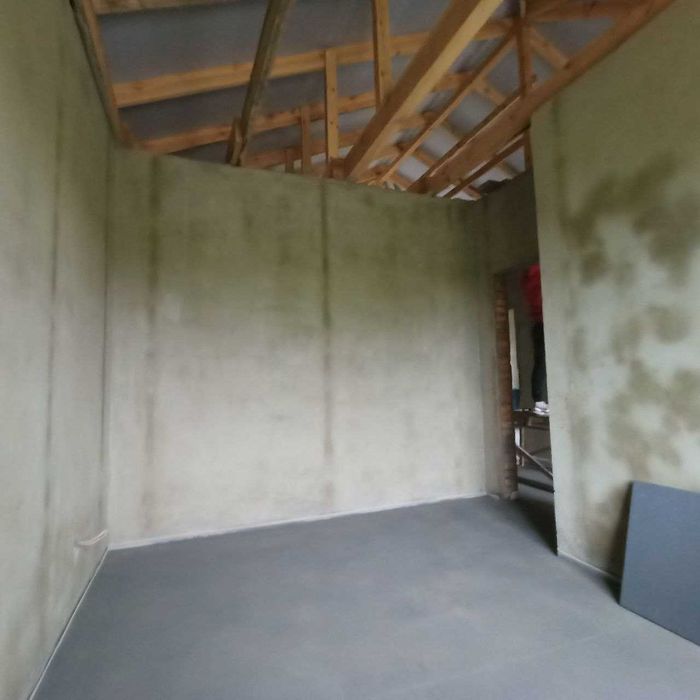 Продаж  будинку 105 кв. м з опаленням і ділянкою на 5 соток