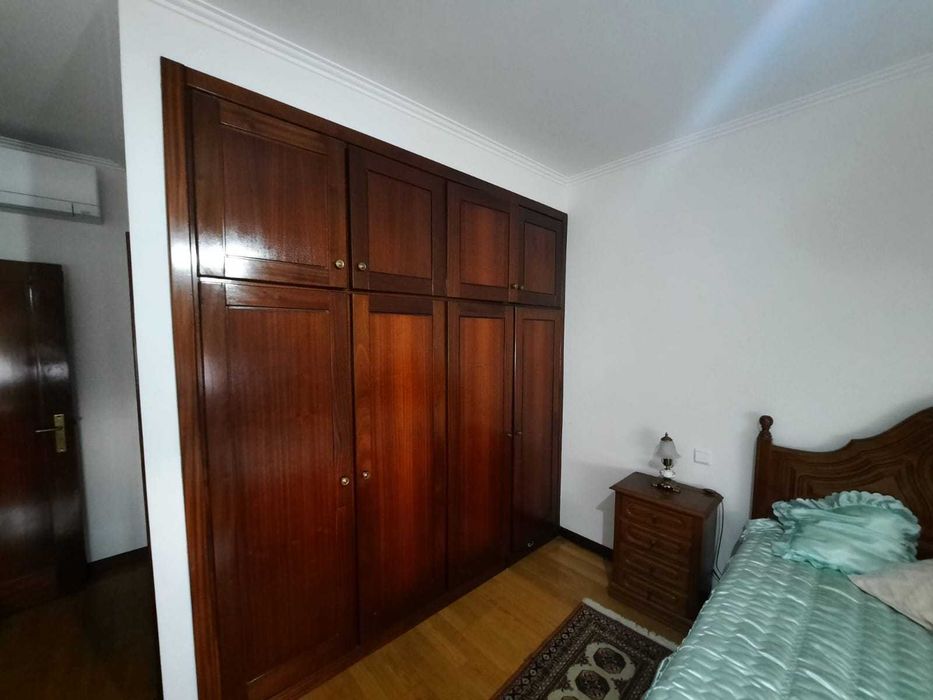 Quarto para arrendar no centro de Oliveira de Azeméis