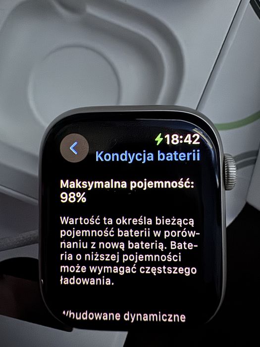 Apple Watch Series 9 • 45 mm • GPS + Cellular • Starlight