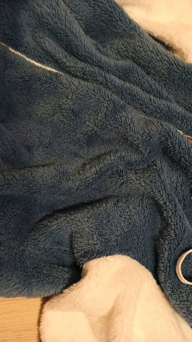 Bluza ciepła, gruba, z kapturem, r. M; NOWA