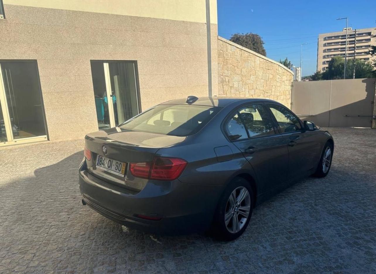 BMW SPORT 318D 2014
