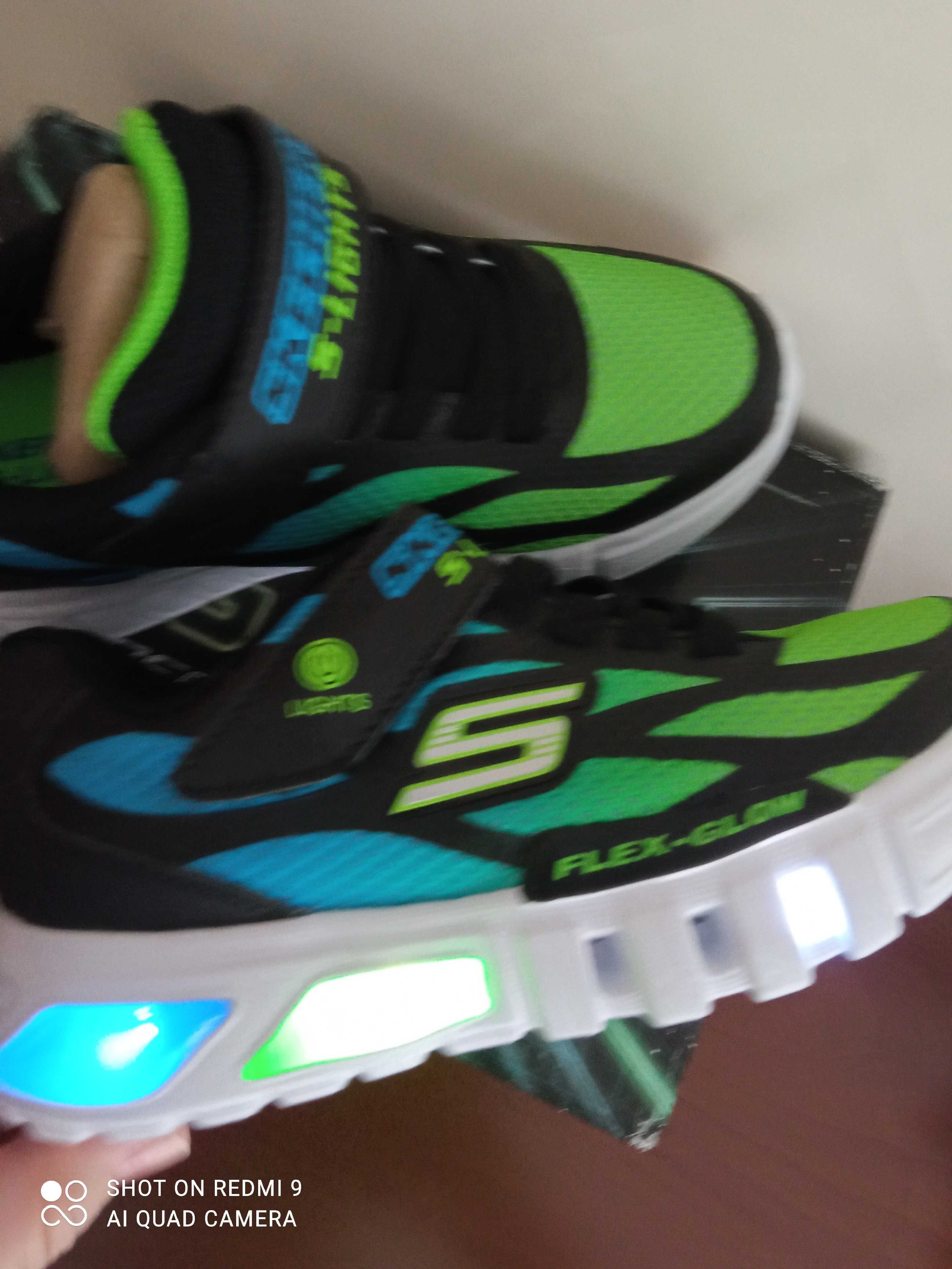 Кроссовки SKECHERS S Lights 25(17 см),33,5р(21,5 см)