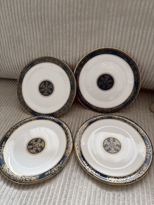 Zestaw 4 talerzy Royal Doulton Carlyle