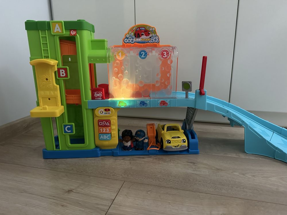 Myjnia samochodowa fisher price