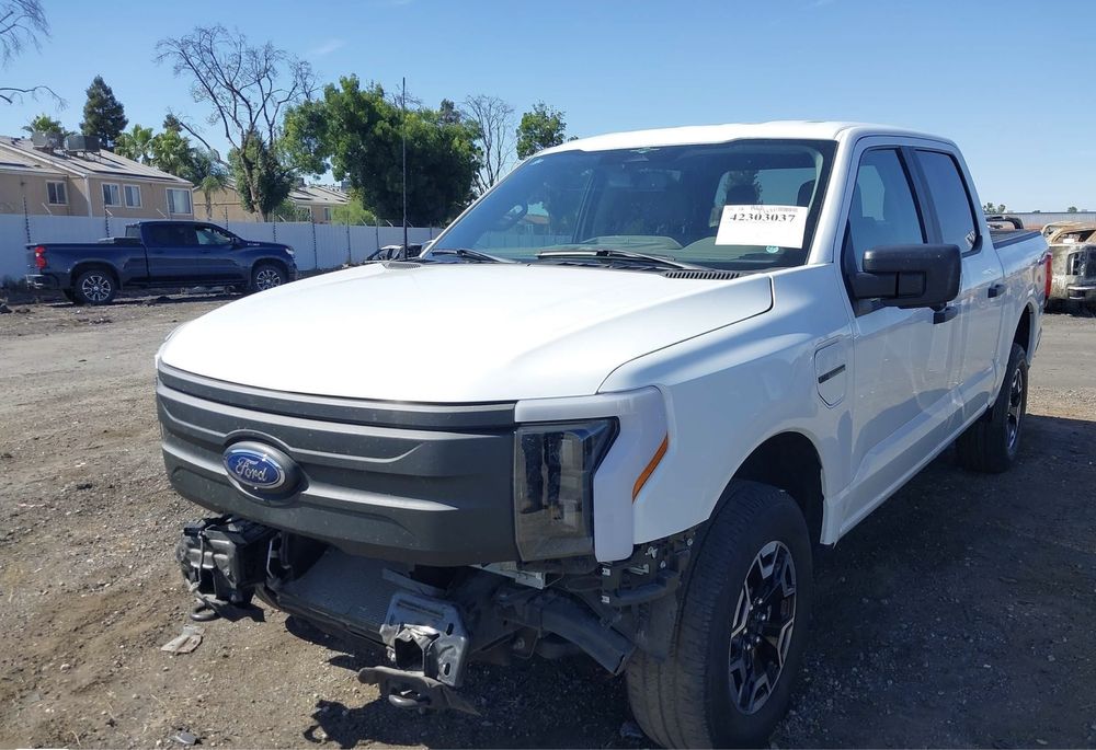 Ford F-150 Lightning 2023
