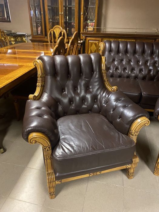 Piękny Włoski Stylowy Komplet Wypoczynkowy Chesterfield Sofa 2 Fotele