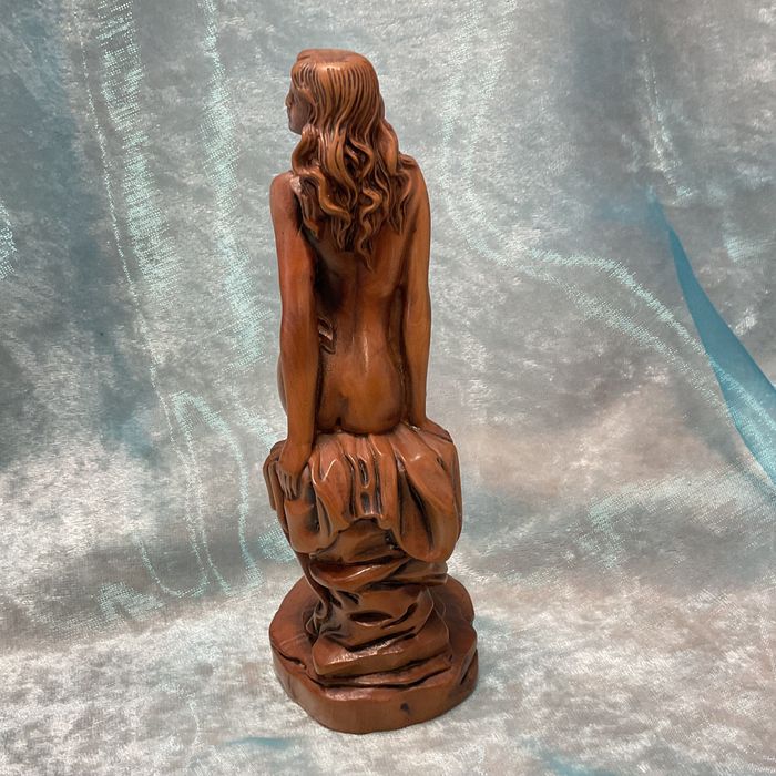 Escultura madeira exótica