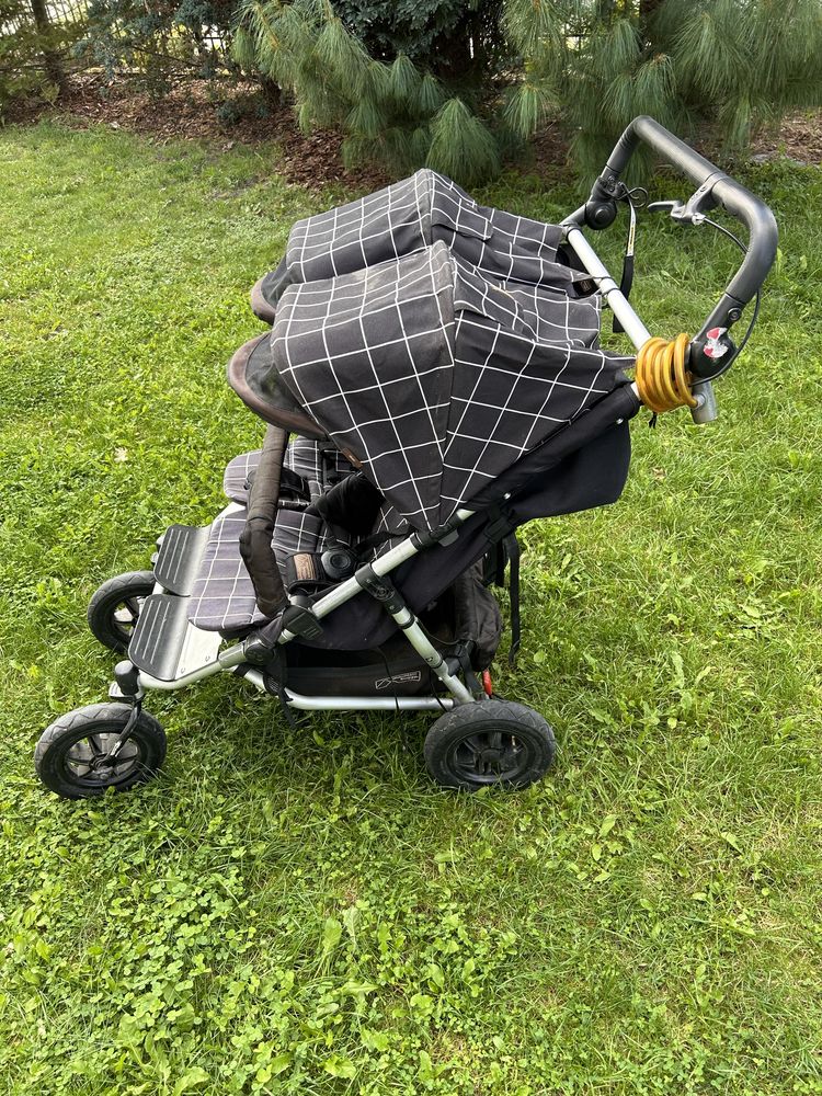 Wózek bliźniaczy Mountain Buggy Duet