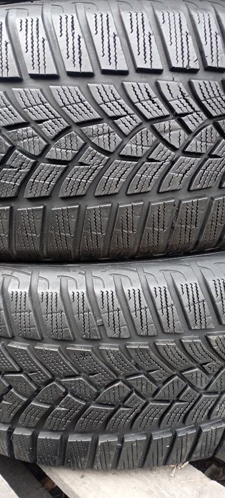 Goodyear 225 55 r17 4шт 2шт шини зимові б'у резина з Європи