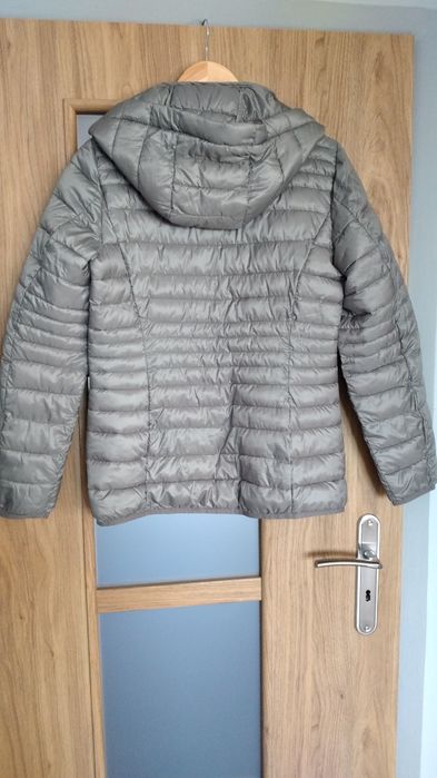 Oryginalna kurtka przejściowa, pikowana ESPRIT