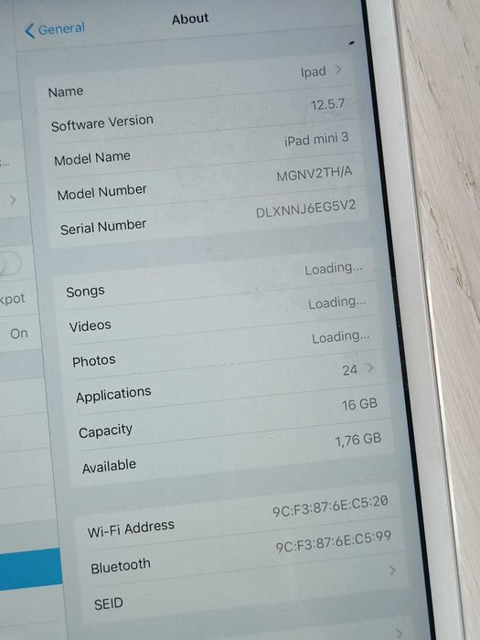 Apple ipad mini 3 tablet