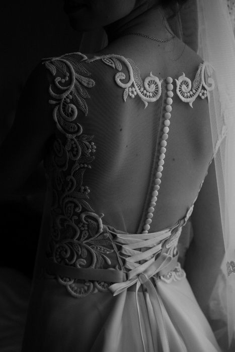 Продам шикарное свадебное платье 42-46р