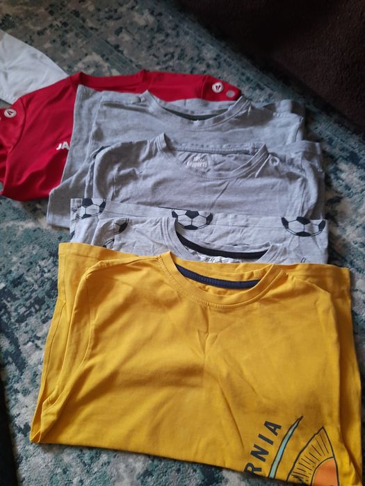 Zestaw ubranek dla chłopca 134-140