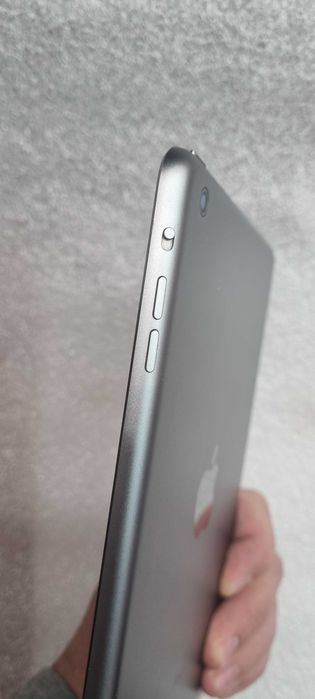 Apple iPad mini Wi-Fi 16GB Space Grey a1432