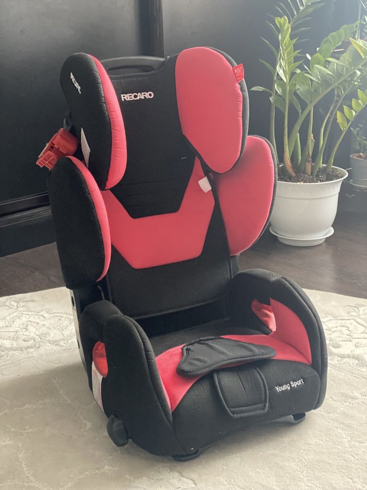 Автокресло Recaro