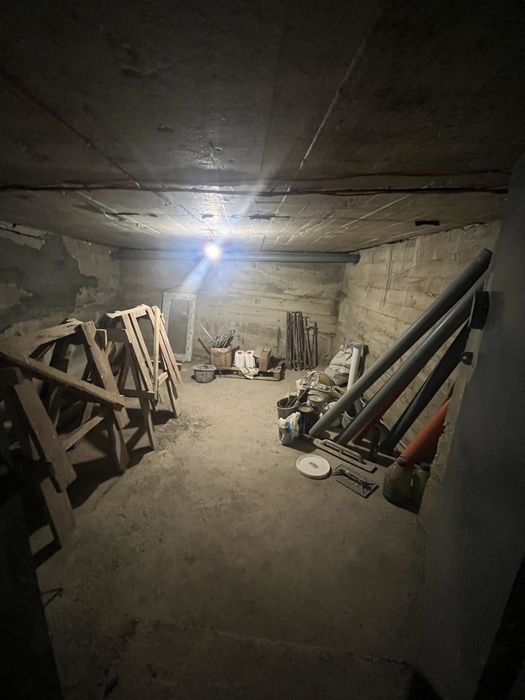 Продається приміщення під склад ,цех, есто