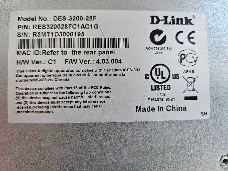 Комутатор оптичний D- link