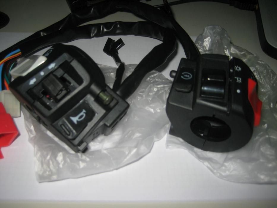 conjunto de controles de direcção de motociclo novos