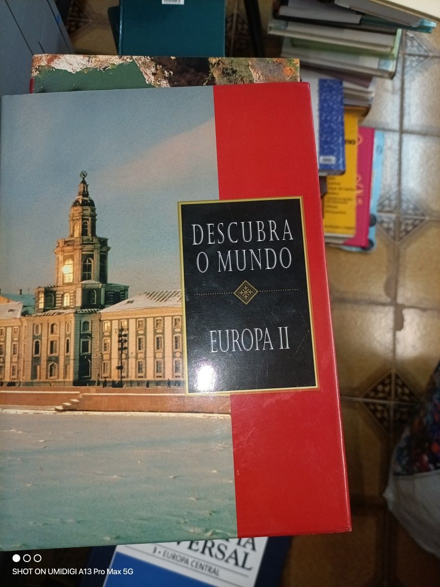 Livros dicionários e atlas