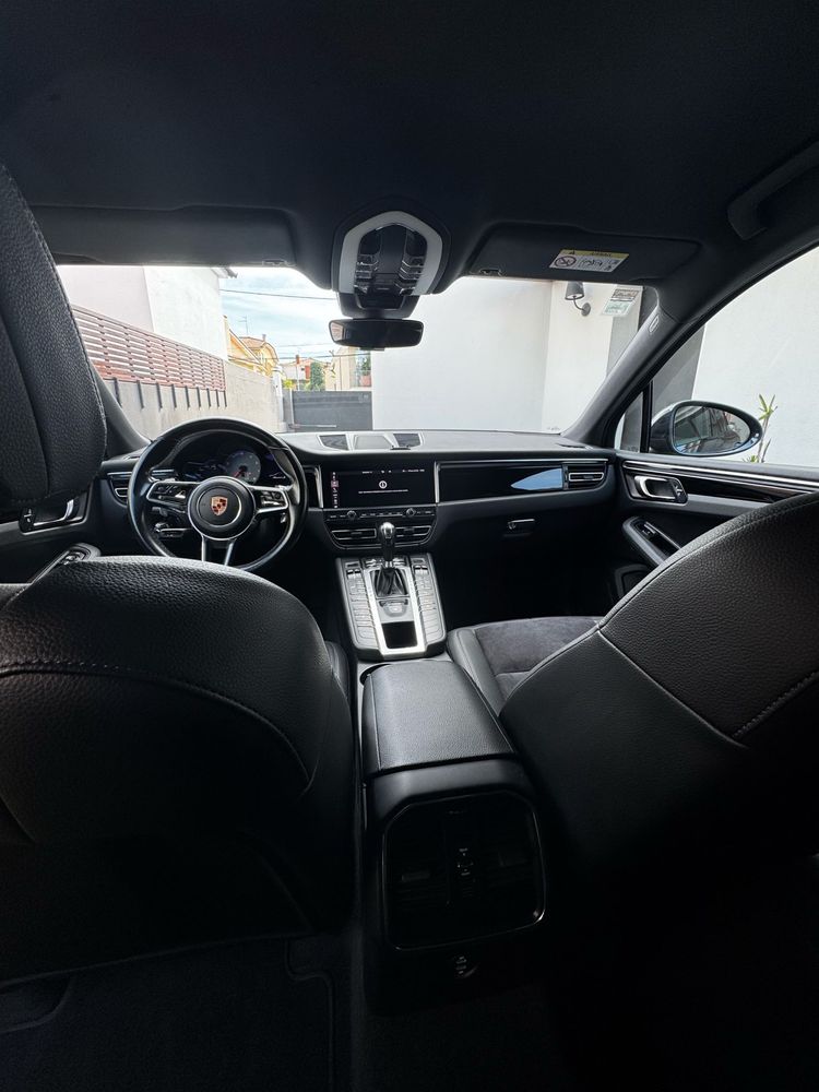 Porsche Macan S