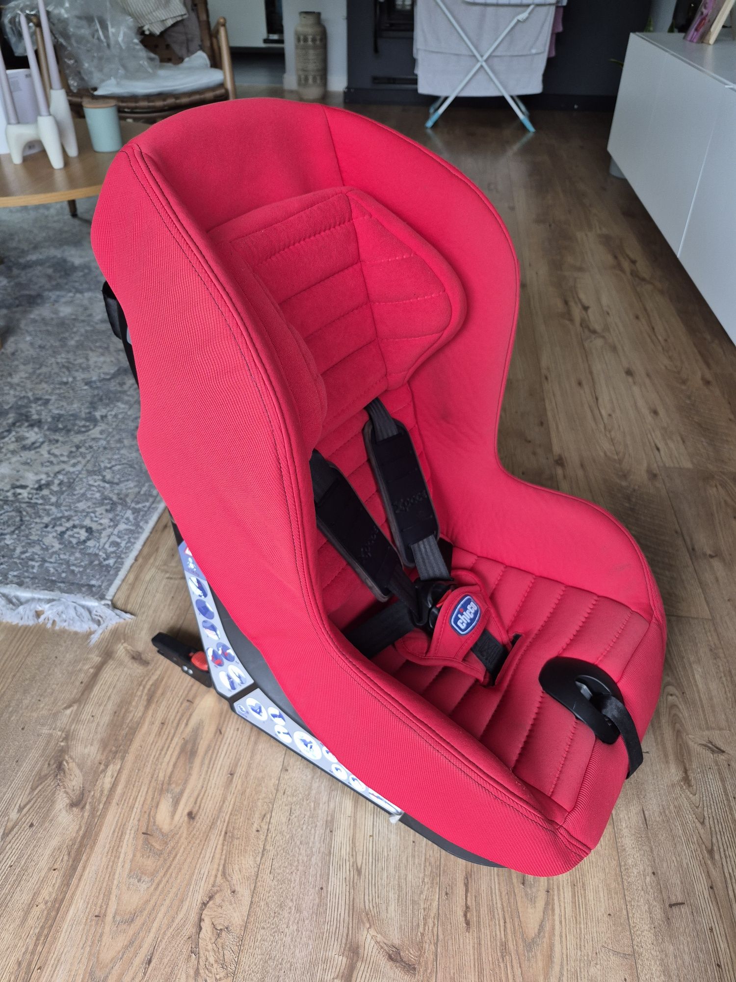 Fotelik Samochodowy chicco 9-18 kg