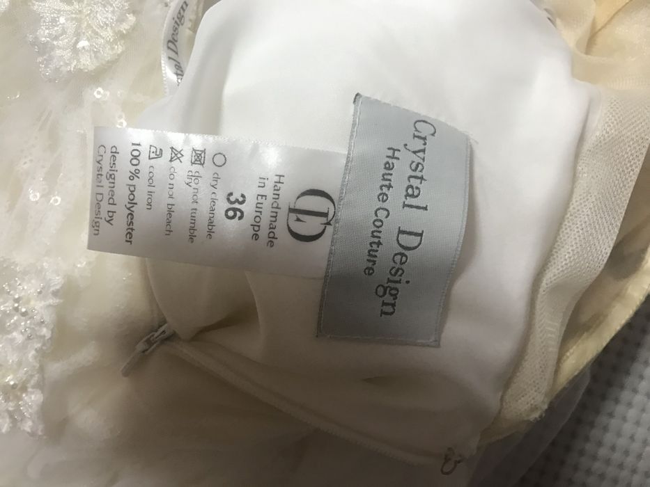 Весільна сукня