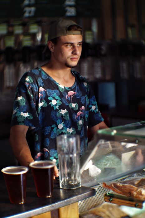 Художній об'єктив з постійною діафрагмою 1,2  (адаптація)