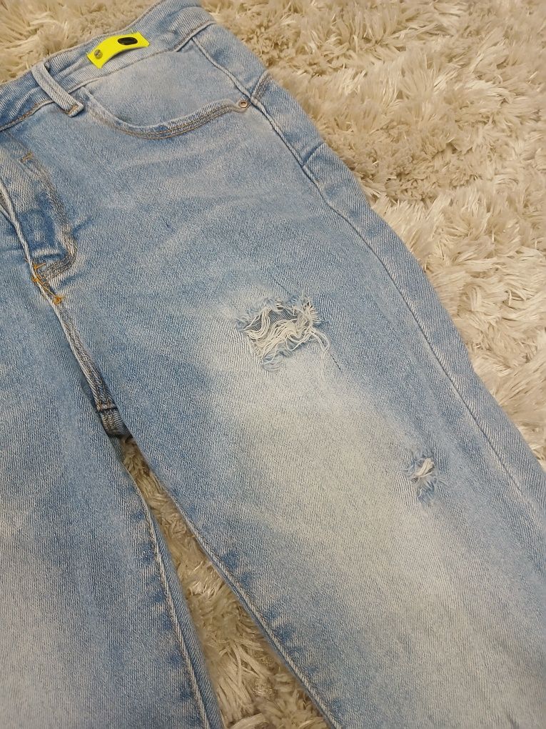 Spodnie damskie jeans przetarcia