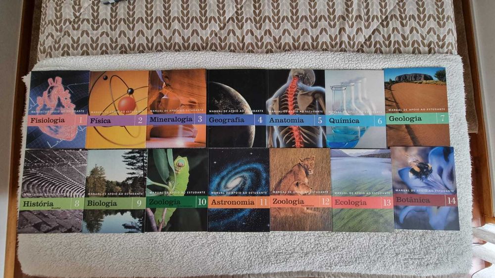 Vendo livros variados