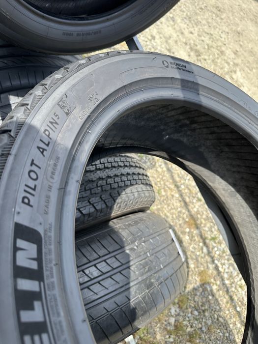 Шини б/у 235/45/19 R19 Michelin