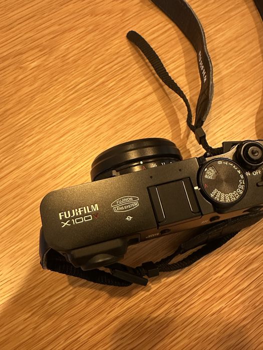 Fujifilm x100v como nova