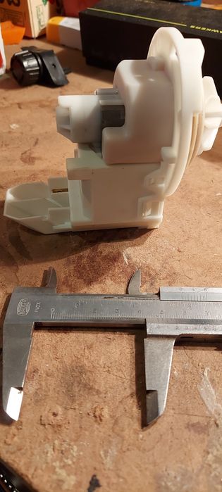 Vendo bomba de água de máquina loiça Bosch