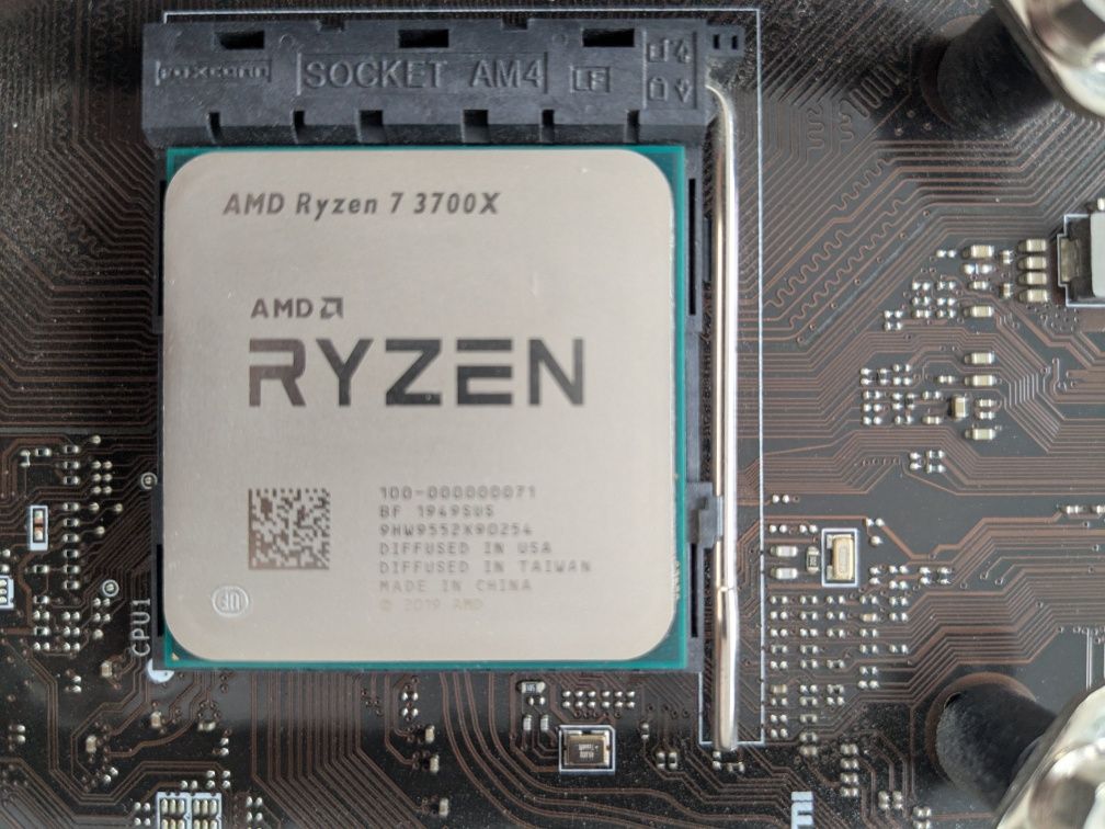 AMD Ryzen 7 3700X/MSI B450-A PRO MAX/DDR4 GOODRAM 32GB/Fortis 3