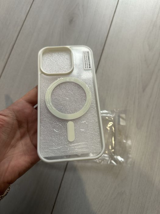 Чехол iphone 16 pro